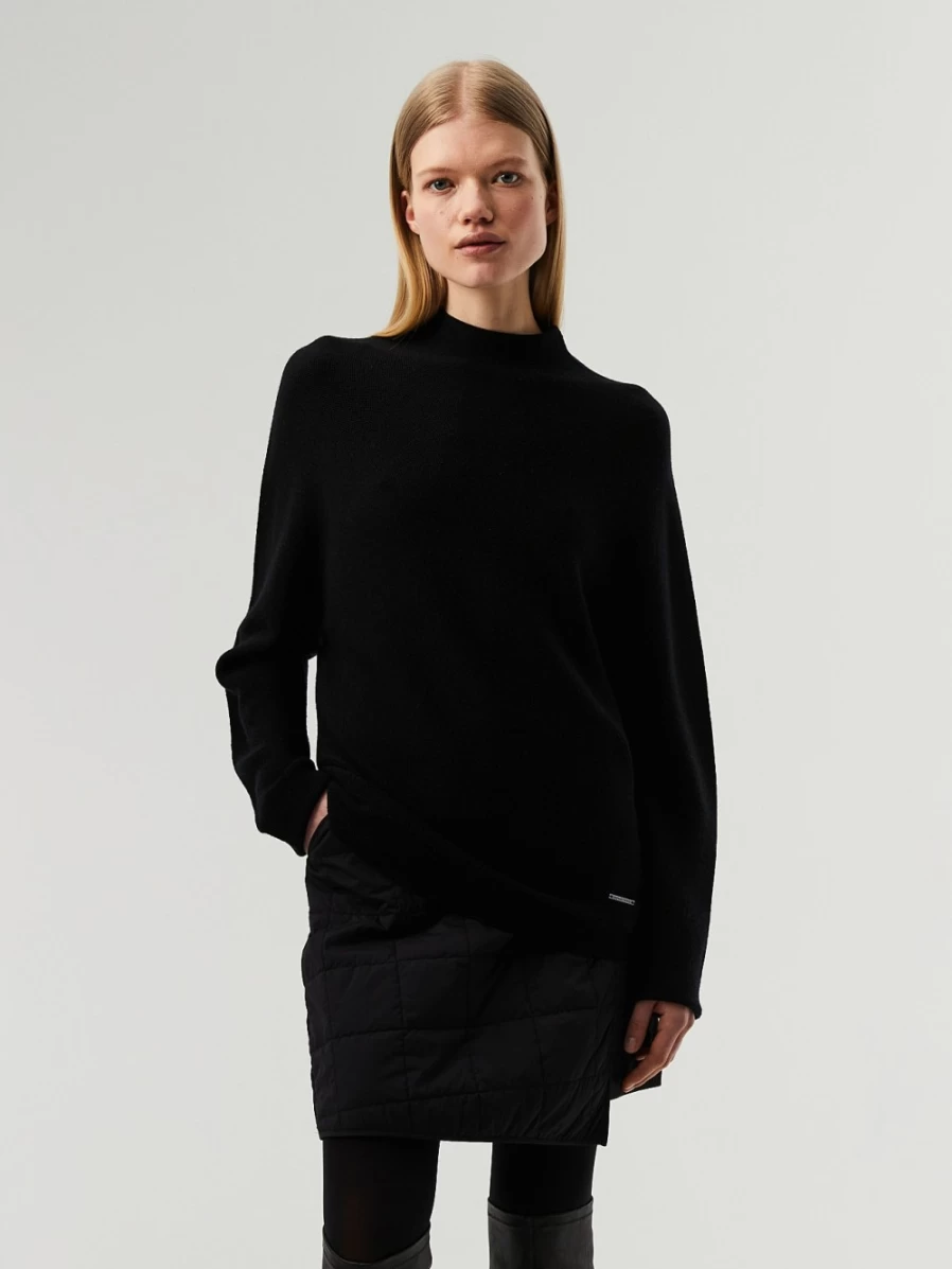 AlphaTauri Women's Black Seamless 3D Knit Mock Neck Sweater