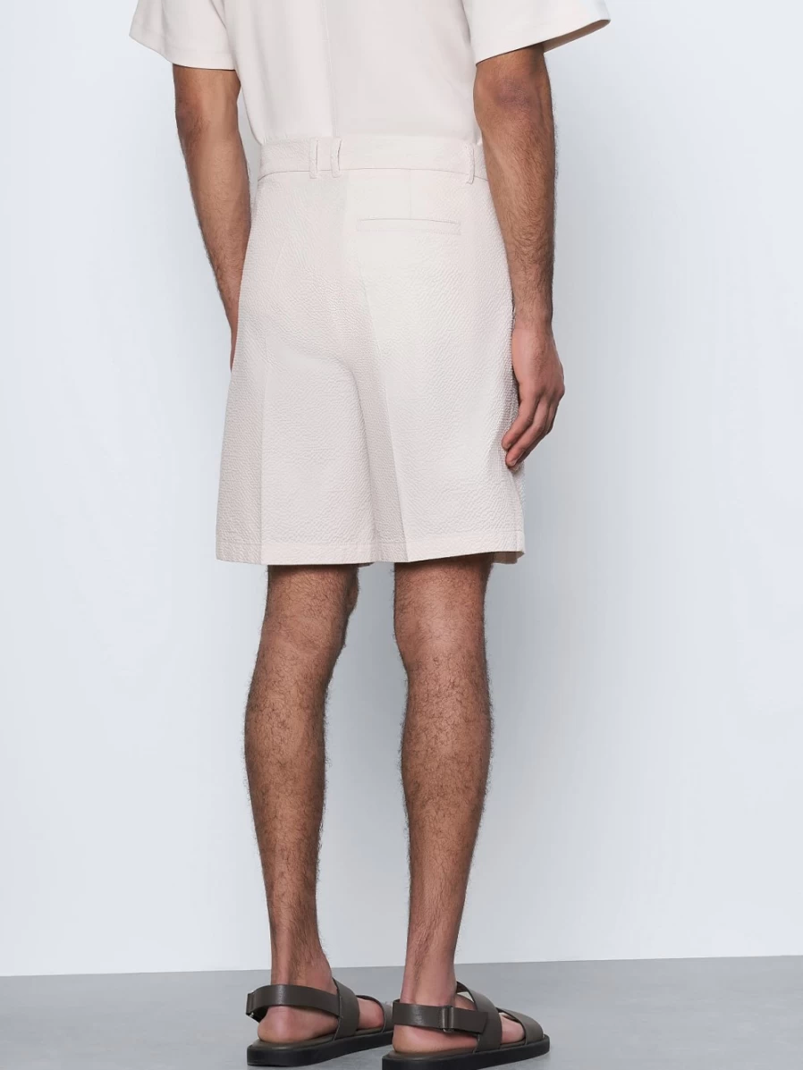 AlphaTauri Men's Off White Seersucker Shorts – Lightweight Summer Casual Shorts