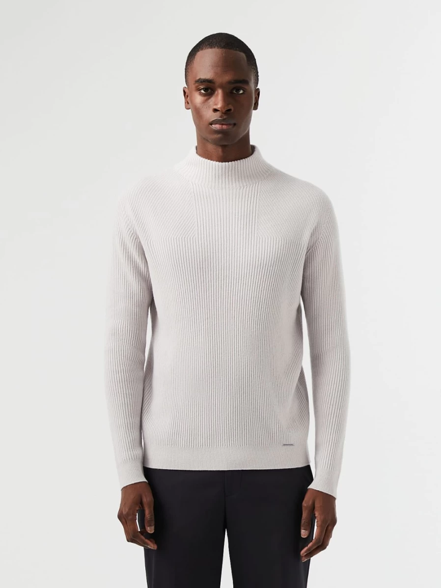 AlphaTauri Men's Seamless 3D Knit Cashmere-Blend Turtleneck Sweater in Chalk