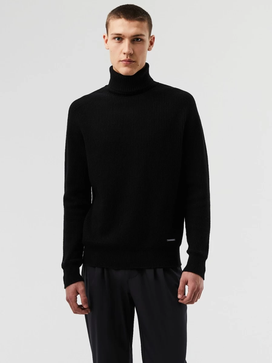 AlphaTauri Men's Black Seamless 3D Knit Merino Wool Turtleneck Sweater