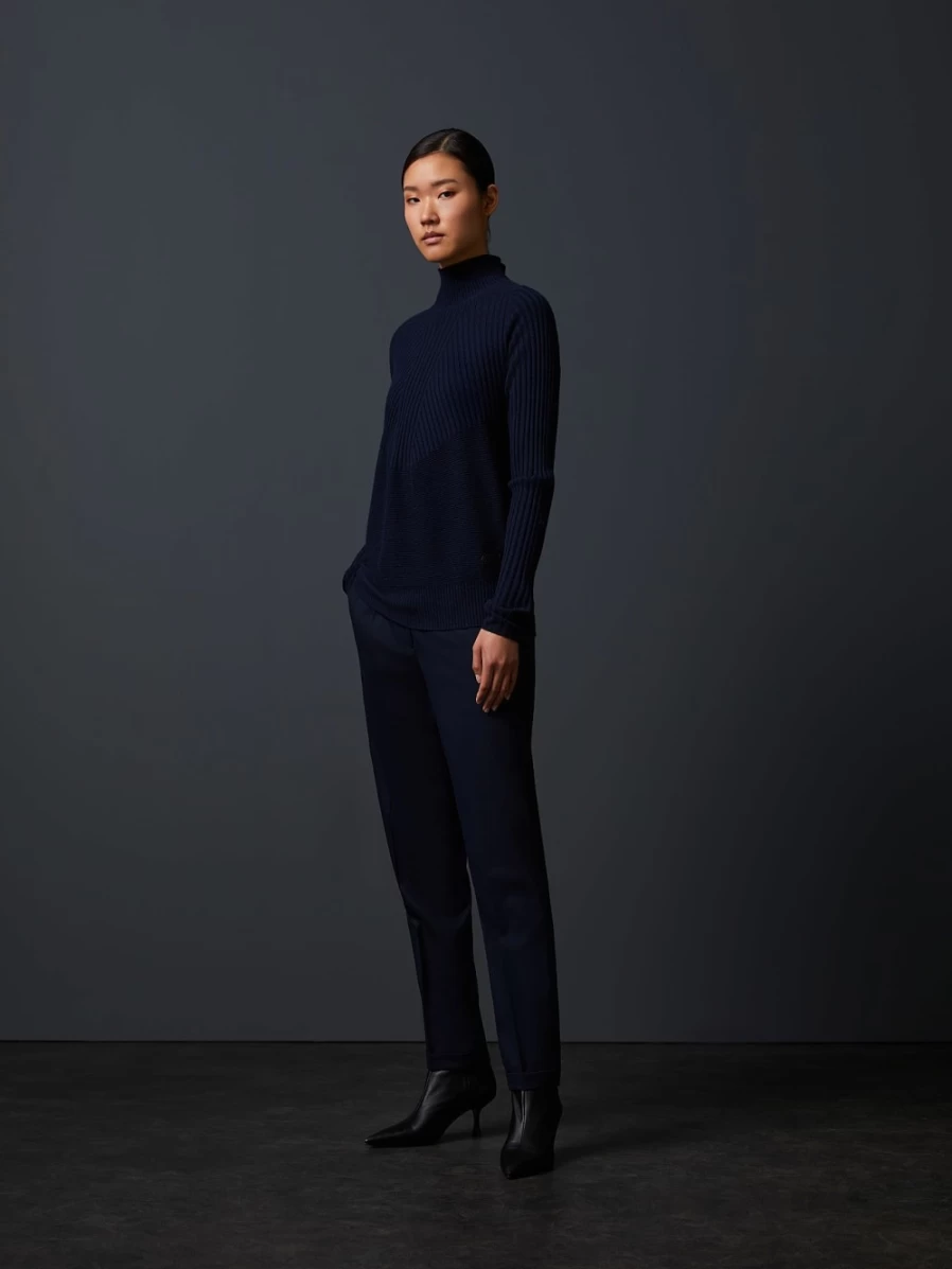 AlphaTauri Women's Navy 3D-Knit Cashmere-Blend Seamless Turtleneck Sweater