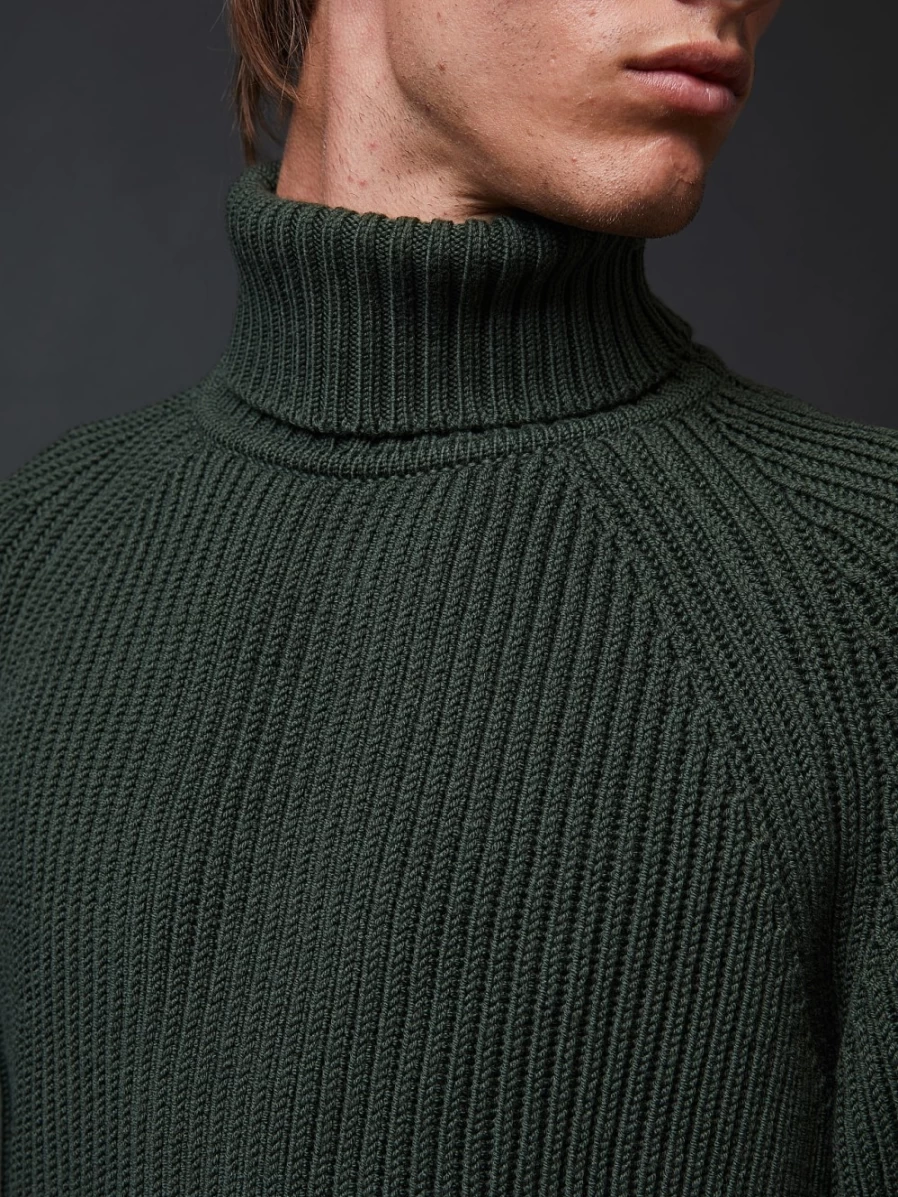 AlphaTauri Men's Green Chunky Knit Merino Wool Turtleneck Sweater